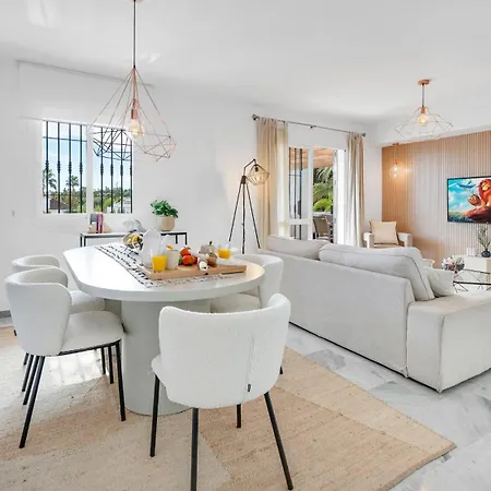 Vacation I Naranjos, Duplex Penthouse, Golf Lovers, Security, Swimming Pool, Fastest Wifi With Rooftop And Terrace דירה