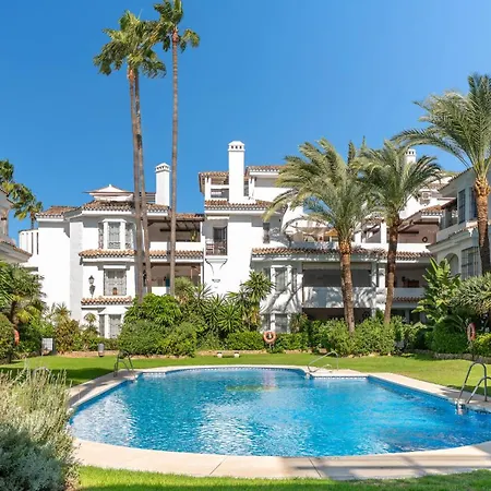 דירה Vacation I Naranjos, Duplex Penthouse, Golf Lovers, Security, Swimming Pool, Fastest Wifi With Rooftop And Terrace מארבלה