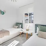Apartment Vacation I Naranjos, Duplex Penthouse, Golf Lovers, Security, Swimming Pool, Fastest Wifi With Rooftop And Terrace