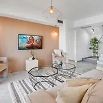 Vacation I Naranjos, Duplex Penthouse, Golf Lovers, Security, Swimming Pool, Fastest Wifi With Rooftop And Terrace Lejlighed Marbella
