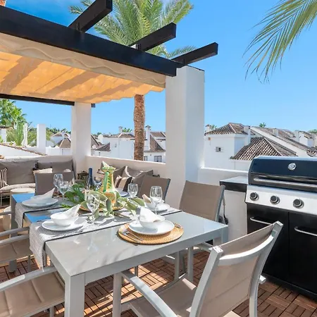 Vacation I Naranjos, Duplex Penthouse, Golf Lovers, Security, Swimming Pool, Fastest Wifi With Rooftop And Terrace Апартаменти Марбелья