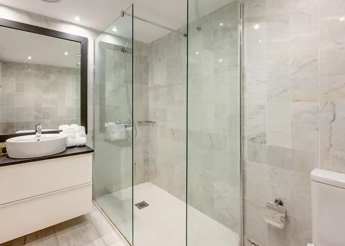 Apartmán Vacation I Naranjos, Duplex Penthouse, Golf Lovers, Security, Swimming Pool, Fastest Wifi With Rooftop And Terrace *