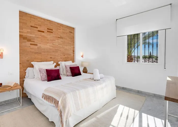 Vacation I Naranjos, Duplex Penthouse, Golf Lovers, Security, Swimming Pool, Fastest Wifi With Rooftop And Terrace Apartament *