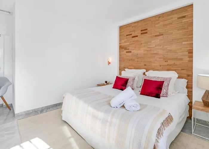 Vacation I Naranjos, Duplex Penthouse, Golf Lovers, Security, Swimming Pool, Fastest Wifi With Rooftop And Terrace 마르베야